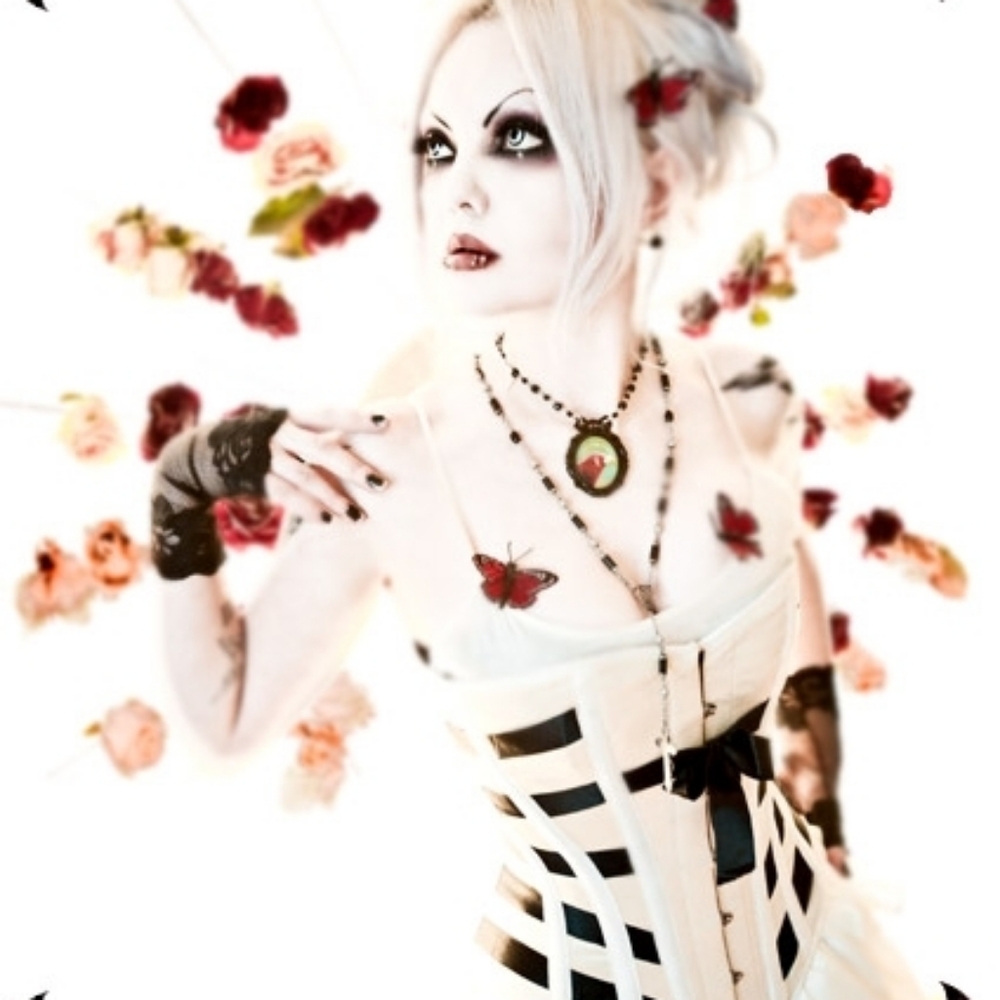 Saint & Sinners Virtue Corset - Picture 11 of 12